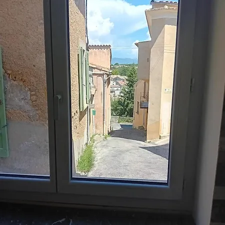 Hosted By Francoise *